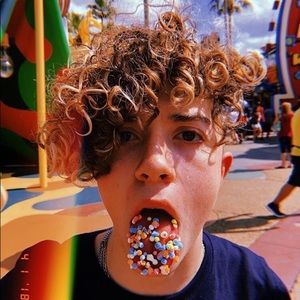 Meet your Posher, Becca